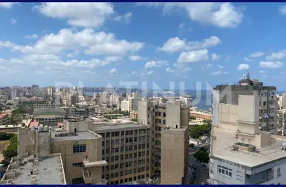 شقة - 3 غرف نوم - 2 حمامات للبيع في طريق الجيش - كامب شيزار - حي وسط - الاسكندرية