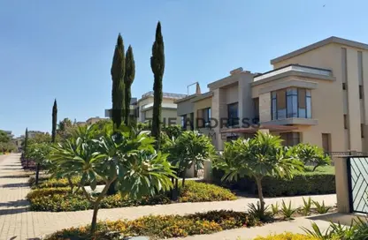 Villa - 4 Bedrooms - 3 Bathrooms for sale in Palm Hills New Cairo - 5th Settlement Compounds - The 5th Settlement - New Cairo City - Cairo