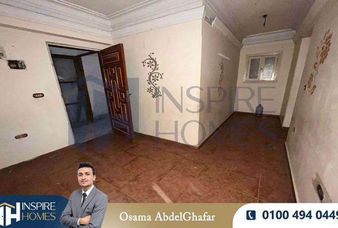8158051 - Property Image 2