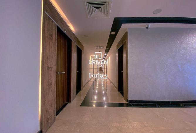 8022377 - Property Image 2