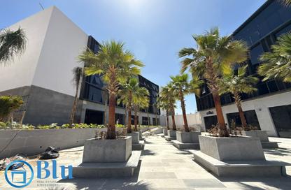 Office Space - Studio for rent in Lake View Residence - 5th Settlement Compounds - The 5th Settlement - New Cairo City - Cairo