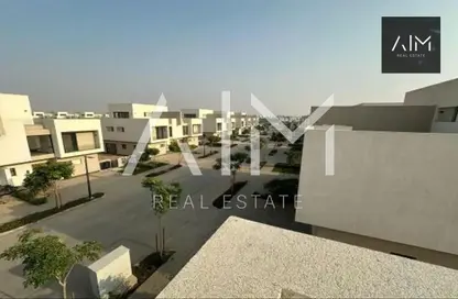 منزل مزدوج - 4 غرف نوم - 5 حمامات للايجار في كمبوند البروج - كمبوندات الشروق - مدينة الشروق - القاهرة