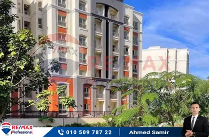 Apartment - 3 Bedrooms - 3 Bathrooms for sale in Alex West - Alexandria Compounds - Alexandria
