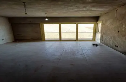 Apartment - 2 Bedrooms - 2 Bathrooms for sale in Mountain View iCity - 5th Settlement Compounds - The 5th Settlement - New Cairo City - Cairo