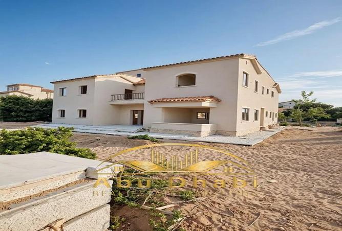 8421394 - Property Image 2