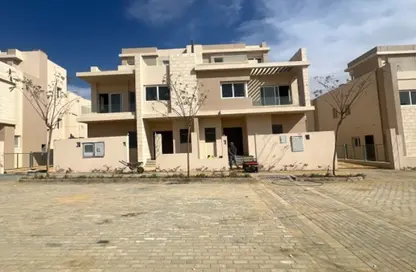 Villa - 4 Bedrooms - 4 Bathrooms for sale in Tawny Hyde Park - 6 October Compounds - 6 October City - Giza