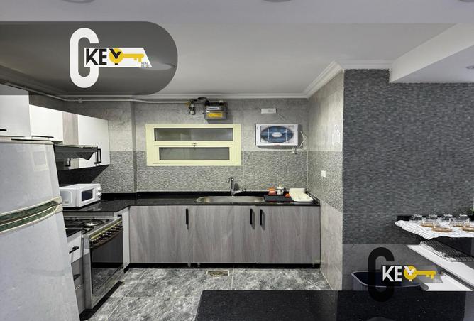 8389420 - Property Image 3