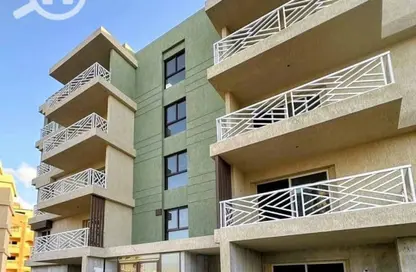 Apartment - 3 Bedrooms - 2 Bathrooms for sale in Green 6 - 6 October Compounds - 6 October City - Giza