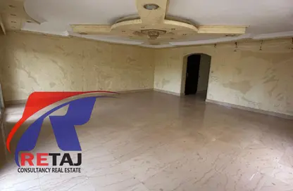 شقة - 3 غرف نوم - 2 حمامات للبيع في المنطقة أ - حى جنوب الاكايمية - مدينة القاهرة الجديدة - القاهرة