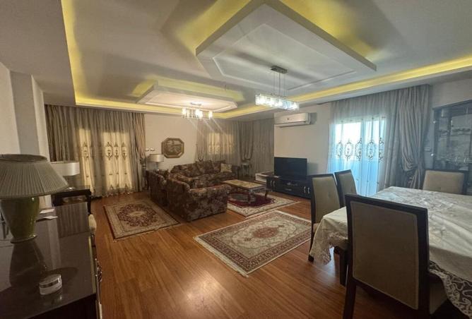 8205954 - Property Image 2