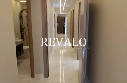 Apartment - 3 Bedrooms - 3 Bathrooms for sale in Al Khamayel city - Sheikh Zayed Compounds - Sheikh Zayed City - Giza