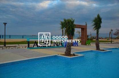 Chalet - 2 Bedrooms - 2 Bathrooms for sale in Lasirena Palm Beach - Al Ain Al Sokhna - Suez