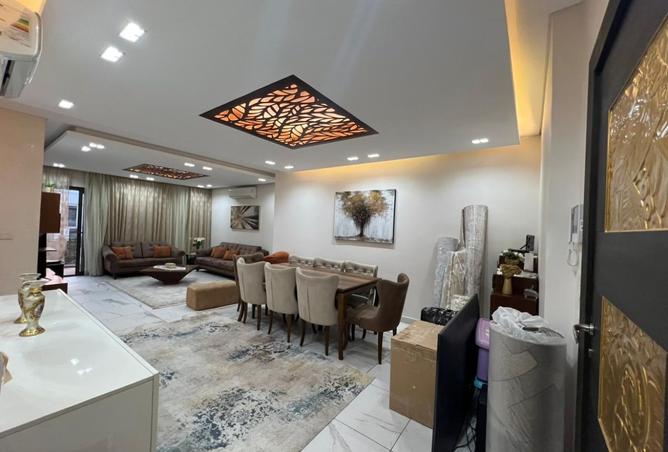 8250198 - Property Image 2