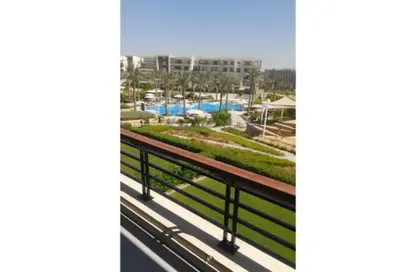 Apartment - 2 Bedrooms - 3 Bathrooms for sale in The Fourteen Golf Residences - Uptown Cairo - Mokattam - Cairo