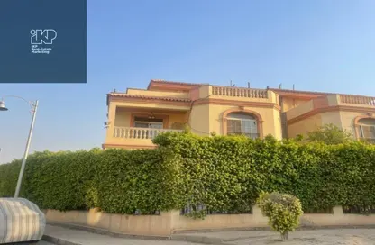 Villa - 4 Bedrooms - 5 Bathrooms for sale in Zahrat El Tagamoa - North Investors Area - New Cairo City - Cairo