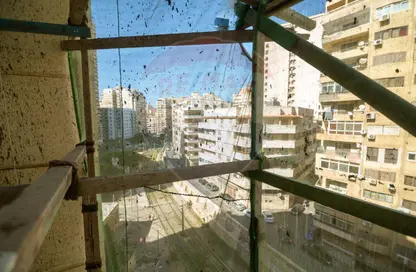 شقة - 3 غرف نوم - 2 حمامات للبيع في سان ستيفانو - حي شرق - الاسكندرية