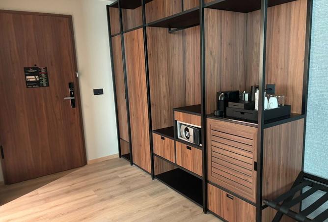 8562033 - Property Image 3