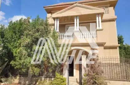 Villa - 5 Bedrooms - 6 Bathrooms for sale in Maxim - The 1st Settlement - New Cairo City - Cairo