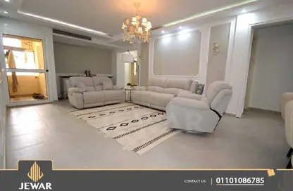 شقة - 3 غرف نوم - 2 حمامات للبيع في شارع سوريا - رشدي - حي شرق - الاسكندرية