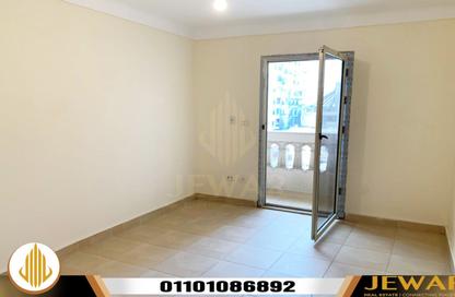 Apartment - 3 Bedrooms - 2 Bathrooms for sale in Sporting - Hay Sharq - Alexandria