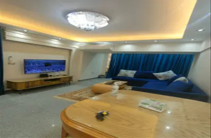 شقة - 2 غرف نوم - 1 حمام للايجار في شارع انور المفتي - المنطقة الأولى - مدينة نصر - القاهرة