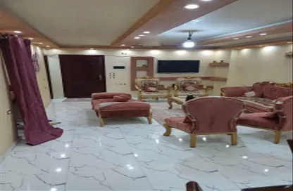 Apartment - 3 Bedrooms - 2 Bathrooms for sale in King Faisal St. - El Talbia - Faisal - Hay El Haram - Giza