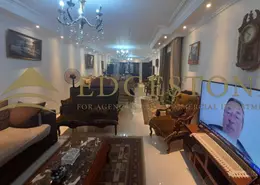 Apartment - 2 Bedrooms - 2 Bathrooms for sale in Al Khalifa El Maamoun St. - Abbasia - Cairo