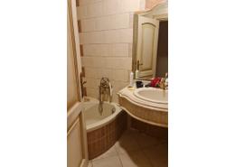 Apartment - 3 bedrooms - 4 bathrooms for للايجار in Almaza St. - Almazah - Heliopolis - Masr El Gedida - Cairo