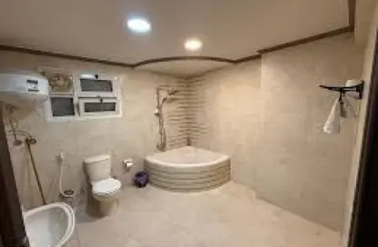 Apartment - 3 Bedrooms - 2 Bathrooms for rent in Al Mansoura - Al Daqahlya