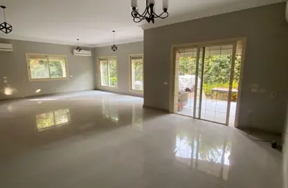 فيلا - 5 غرف نوم - 5 حمامات للايجار في فلاورز بارك - المستثمرين الشمالية - مدينة القاهرة الجديدة - القاهرة