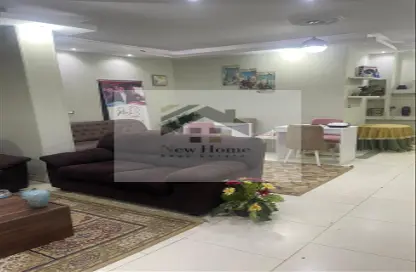 شقة - 6 غرف نوم - 4 حمامات للايجار في المنطقة السادسة - مدينة نصر - القاهرة