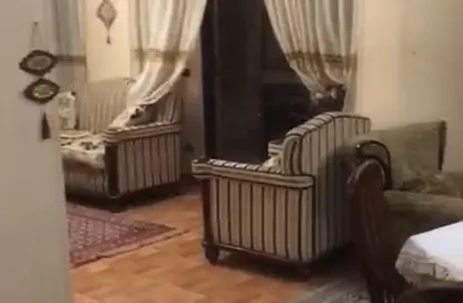 Apartment - 2 Bedrooms - 1 Bathroom for sale in Zakaria Othman St. - 8th Zone - Nasr City - Cairo