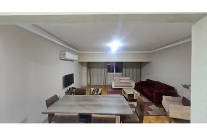 شقة - 3 غرف نوم - 2 حمامات للبيع في شارع الحجاز - المهندسين - الجيزة