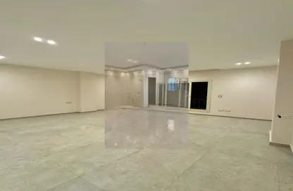 Apartment - 3 Bedrooms - 4 Bathrooms for rent in The 1st Settlement - New Cairo City - Cairo