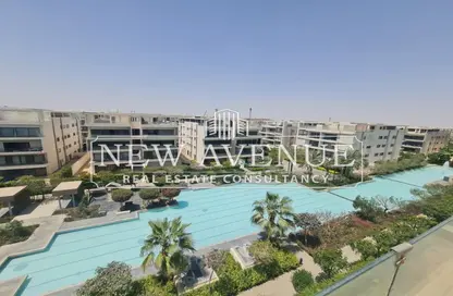 (بنتهاوس  (روف - 4 غرف نوم - 4 حمامات للبيع في لايك فيو ريزيدنس - كمبوندات التجمع الخامس - التجمع الخامس - مدينة القاهرة الجديدة - القاهرة