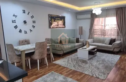 Apartment - 2 Bedrooms - 1 Bathroom for rent in Abou Bakr Al Sedeek St. - Rehab City Second Phase - Al Rehab - New Cairo City - Cairo