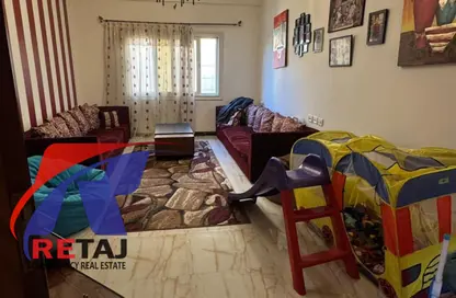 شقة - 3 غرف نوم - 2 حمامات للبيع في شارع محمد رحيم - الياسمين 3 - الياسمين - مدينة القاهرة الجديدة - القاهرة