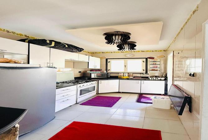8001565 - Property Image 2