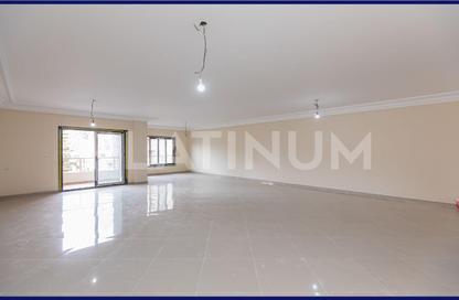 Apartment - 3 Bedrooms - 3 Bathrooms for sale in Gleim Square - Glim - Hay Sharq - Alexandria