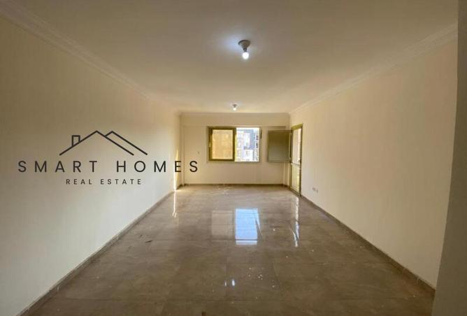 8082684 - Property Image 2