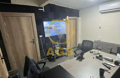 شقة - 3 غرف نوم - 1 حمام للبيع في شارع محمد فريد - ميدان الحجاز - النزهة - القاهرة