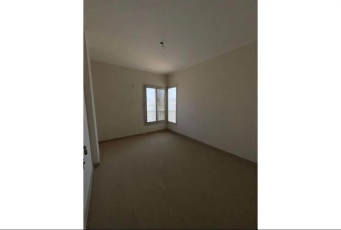 8379176 - Property Image 3