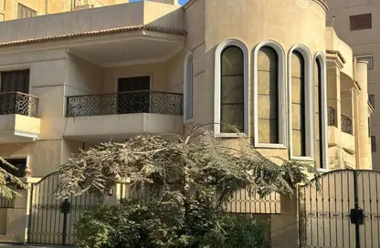 Whole Building - 7+ Bedrooms - 6 Bathrooms for sale in El Mearag City - Zahraa El Maadi - Hay El Maadi - Cairo