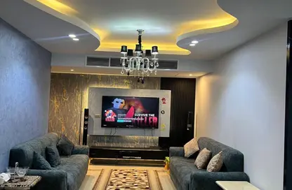 Apartment - 5 Bedrooms - 3 Bathrooms for sale in The Gate Plaza Mall - 10th District - Sheikh Zayed City - Giza Apartment - 5 Bedrooms - 3 Bathrooms for sale in The Gate Plaza Mall - 10th District - Sheikh Zayed City - Giza