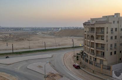 Apartment - 3 Bedrooms - 2 Bathrooms for sale in North Lotus - El Lotus - New Cairo City - Cairo