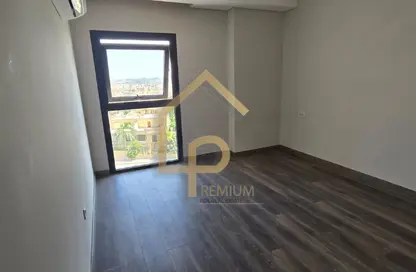 Apartment - 3 Bedrooms - 3 Bathrooms for rent in Village Views - Zed Towers - Sheikh Zayed Compounds - Sheikh Zayed City - Giza