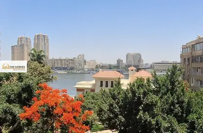 شقة - 3 غرف نوم - 3 حمامات للبيع في شارع محمد مظهر - الزمالك - القاهرة