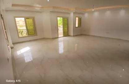 Apartment - 3 Bedrooms - 3 Bathrooms for rent in Al Yasmeen Square - El Yasmeen - New Cairo City - Cairo