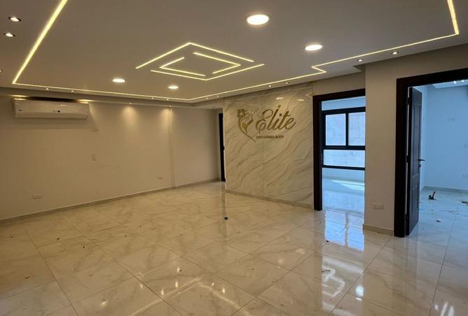 8111128 - Property Main Image