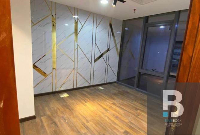 8176104 - Property Main Image